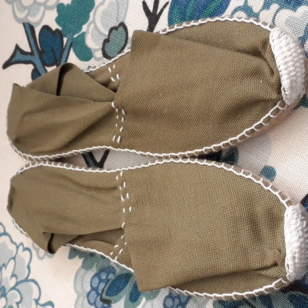 NWOT Spanish espadrilles sz 41